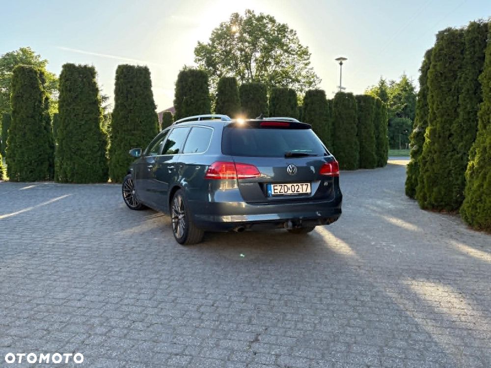 Volkswagen Passat - 21
