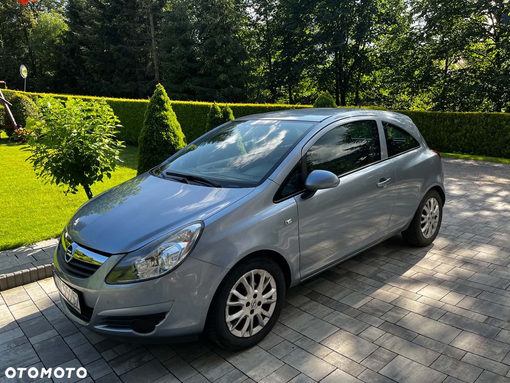 Opel Corsa 1.2 16V Essentia - 1