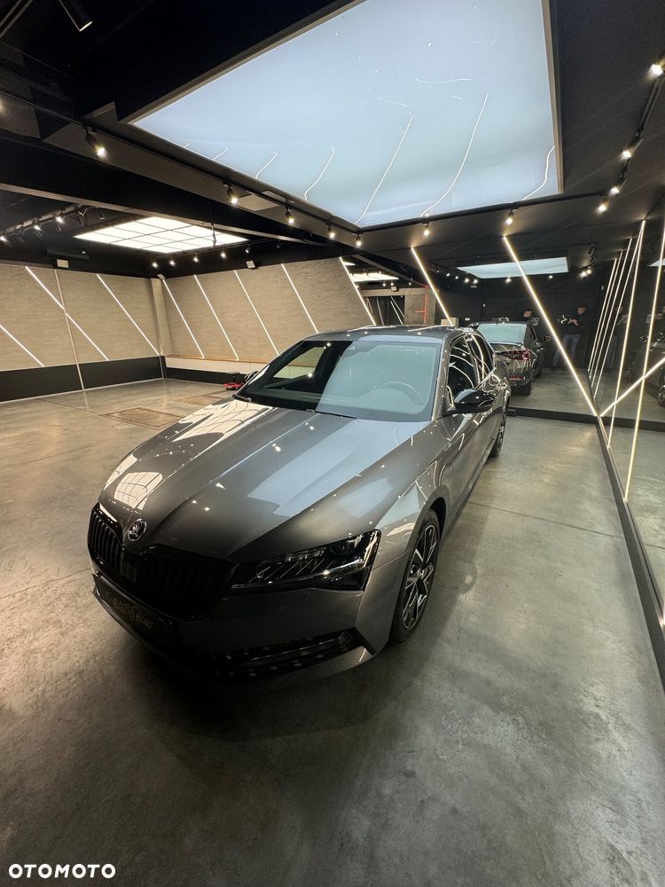 Skoda Superb 2.0 TDI SCR Sportline DSG - 4