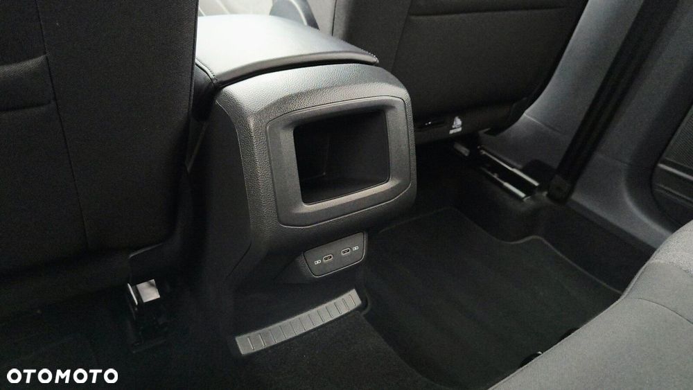 Volkswagen T-Cross - 28
