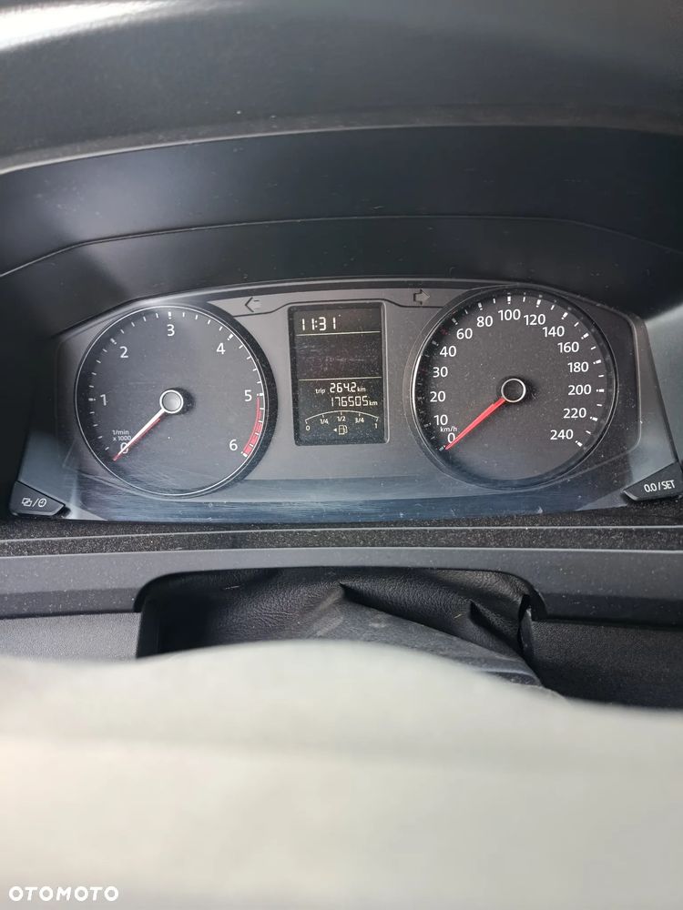 Volkswagen Transporter - 8