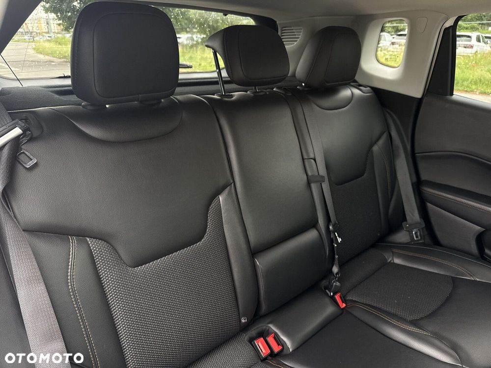 Jeep Compass 1.4 TMair Limited 4WD S&S - 33