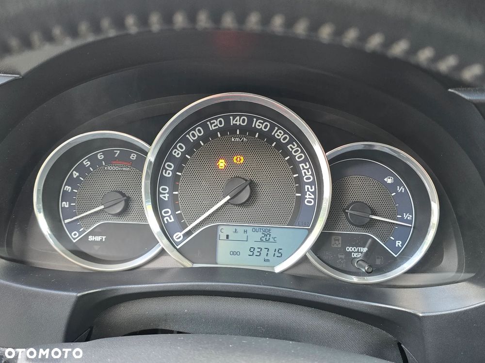 Toyota Corolla 1.6 Premium - 14