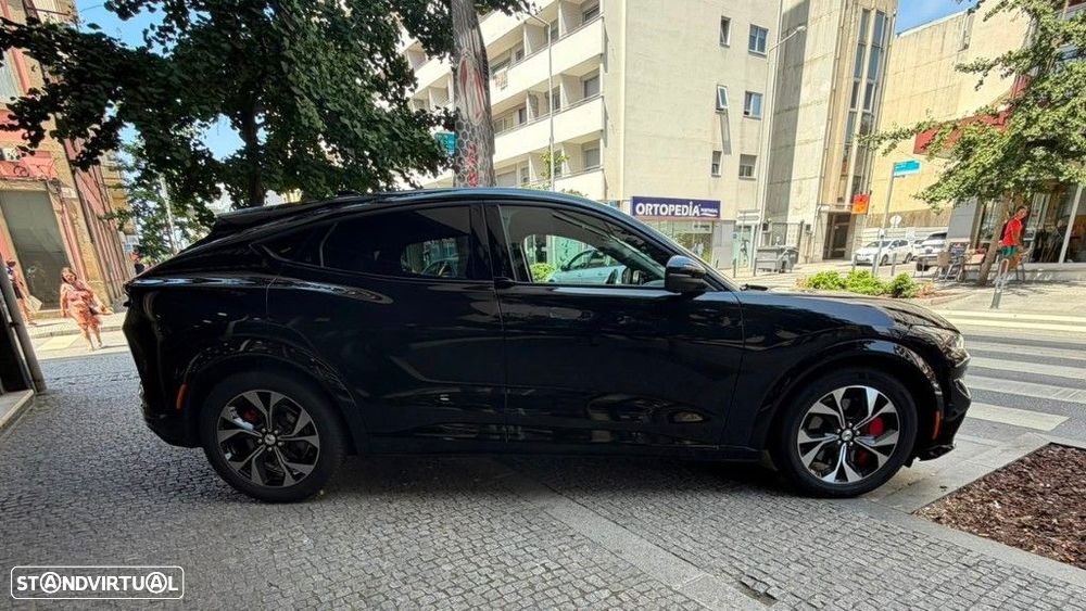Ford Mustang Mach-E AWD PREMIUM - 4