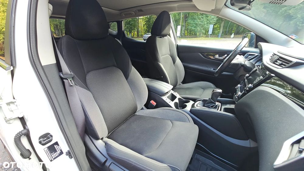 Nissan Qashqai - 22