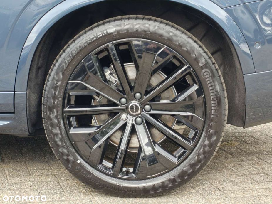 Volvo XC 90 B5 B AWD Ultra Black Edition 7os - 24