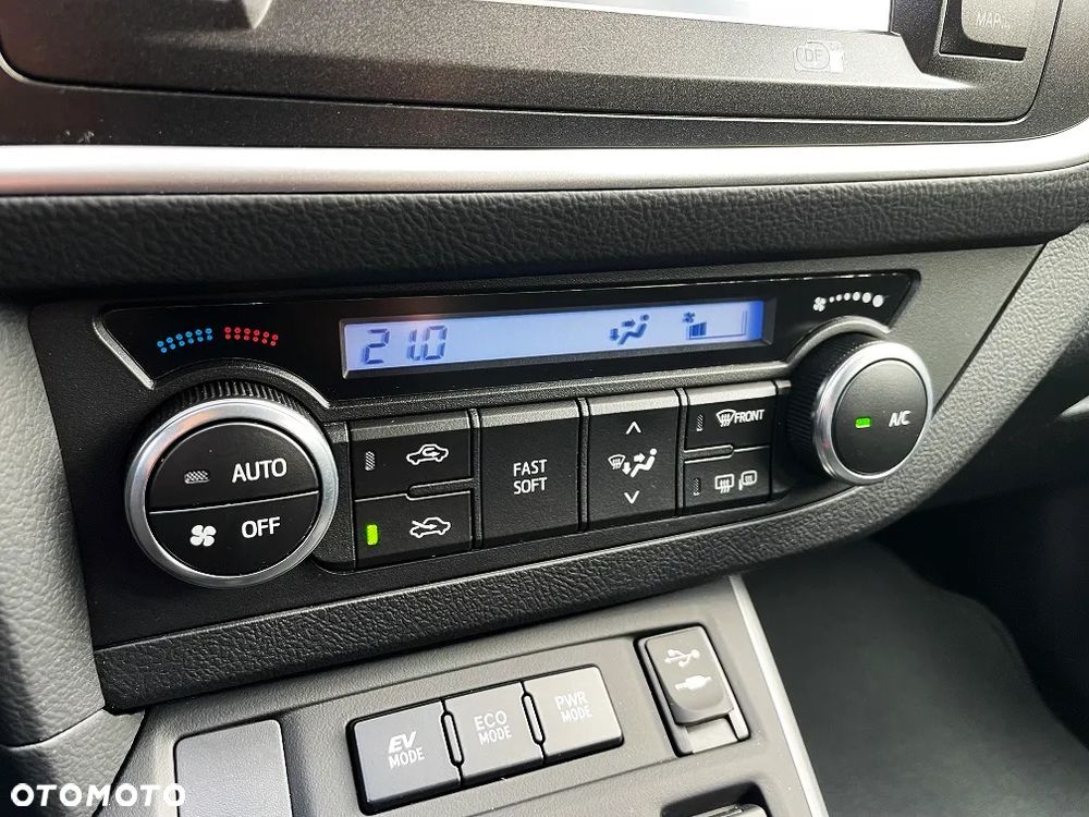 Toyota Auris - 32