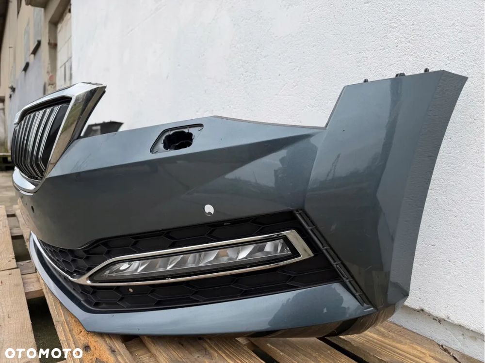 ZDERZAK PRZÓD PRZEDNI SKODA SUPERB III 3 3V0 LIFT 19- 3V0807221M KOMPLETNY - 2