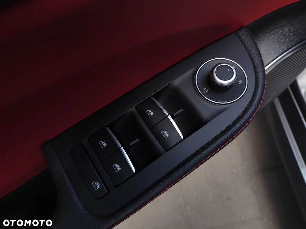 Alfa Romeo Giulia 2.0 Turbo Veloce Q4 - 11