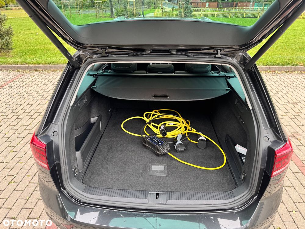 Volkswagen Passat Variant 1.5 e-Hybrid OPF DSG Business - 16