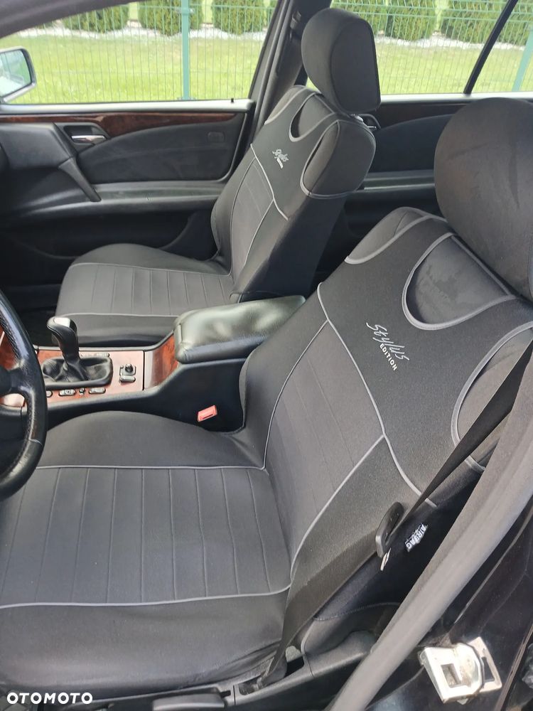 Mercedes-Benz Klasa E 200 CDI Elegance - 24