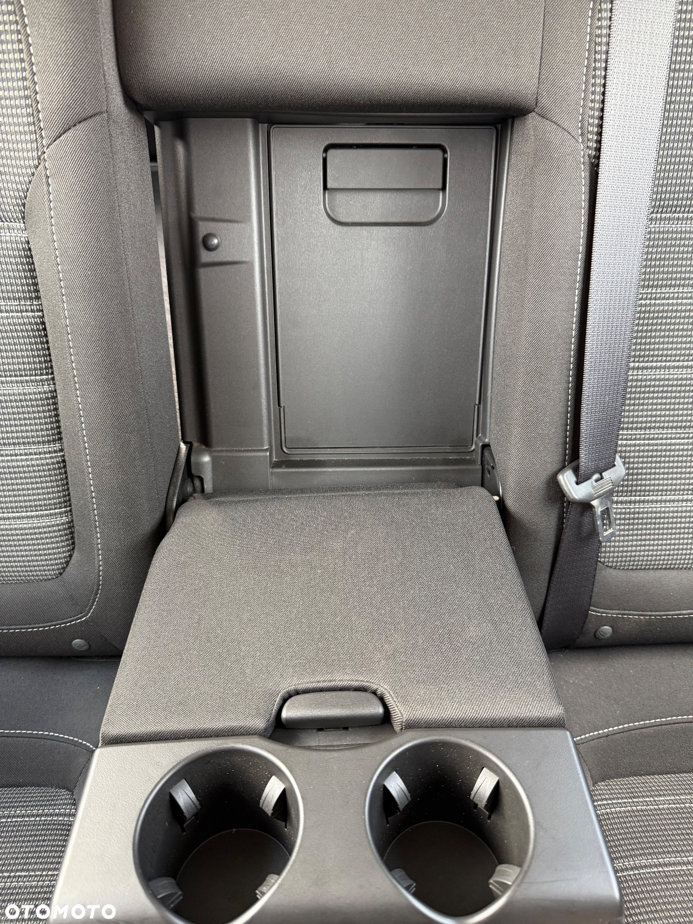 Opel Insignia 2.0 CDTI Cosmo - 24