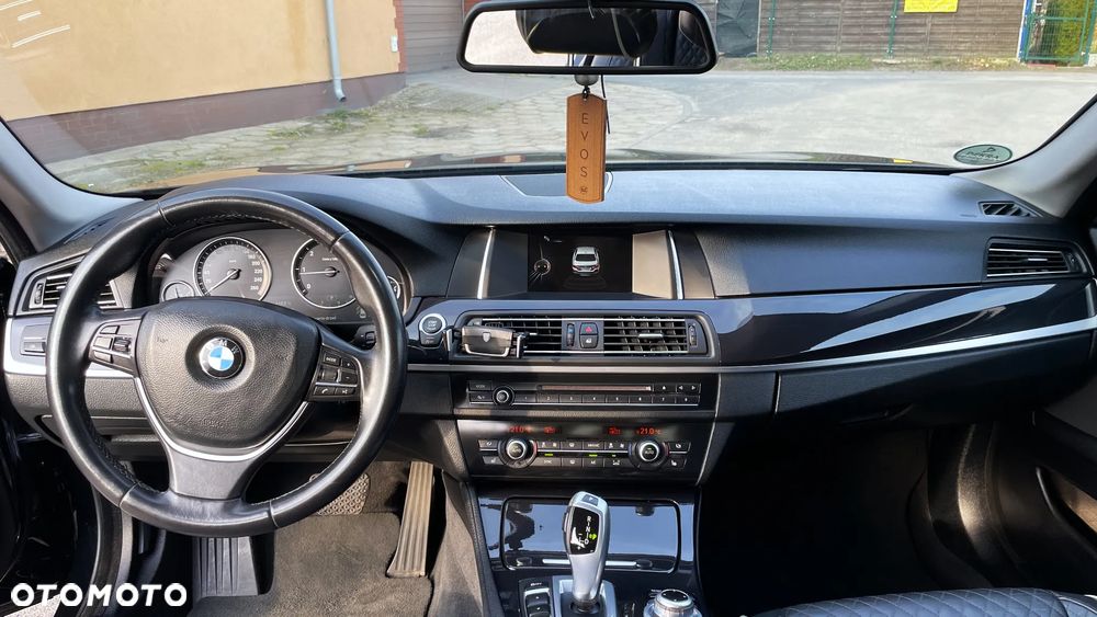 BMW Seria 5 518d Luxury Line - 9