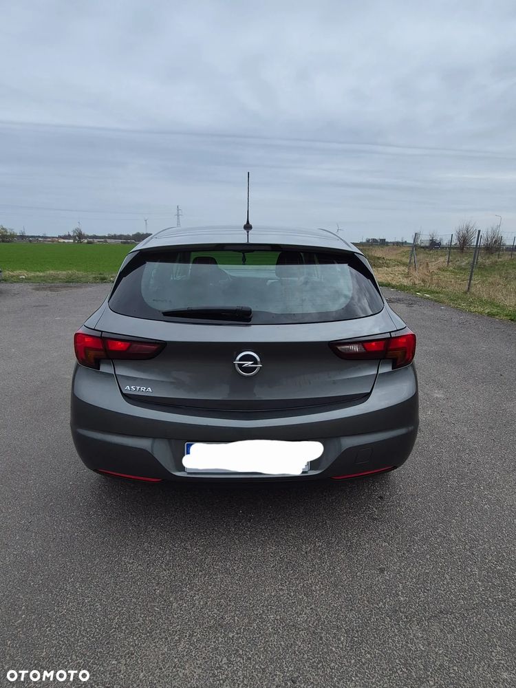 Opel Astra 1.2 T Edition S&S - 4