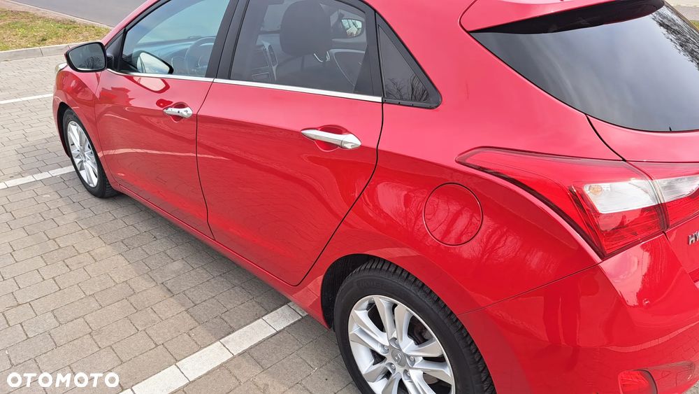 Hyundai i30 1.6 CRDI Trend - 4