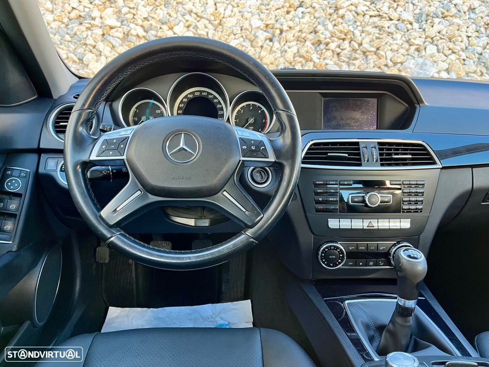 Mercedes-Benz C 180 CDi Avantgarde BlueEfficiency - 29