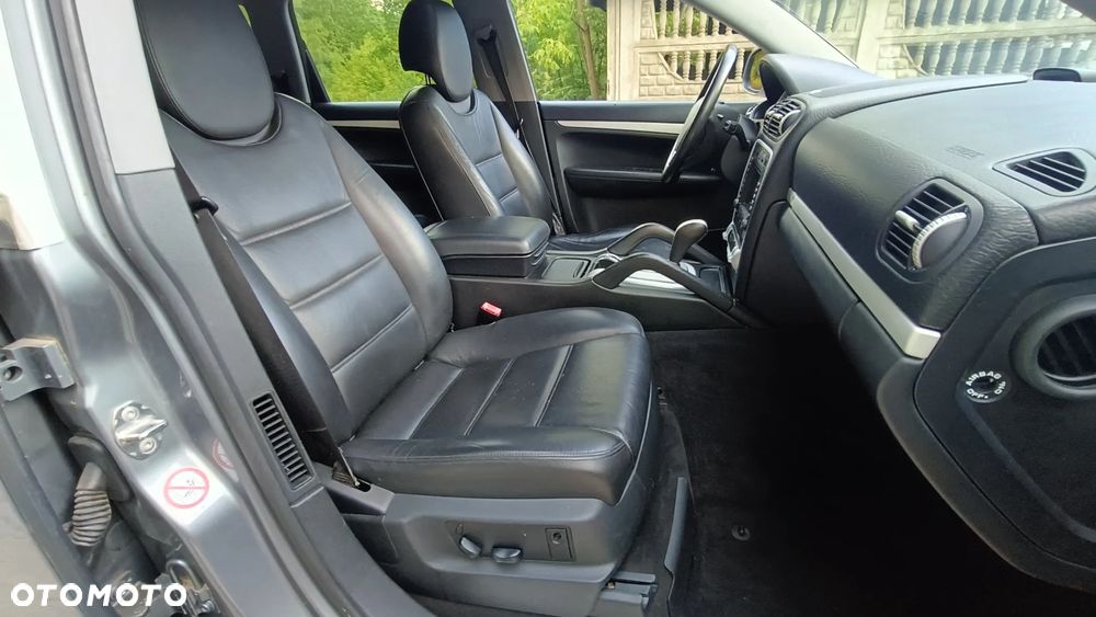 Porsche Cayenne - 31