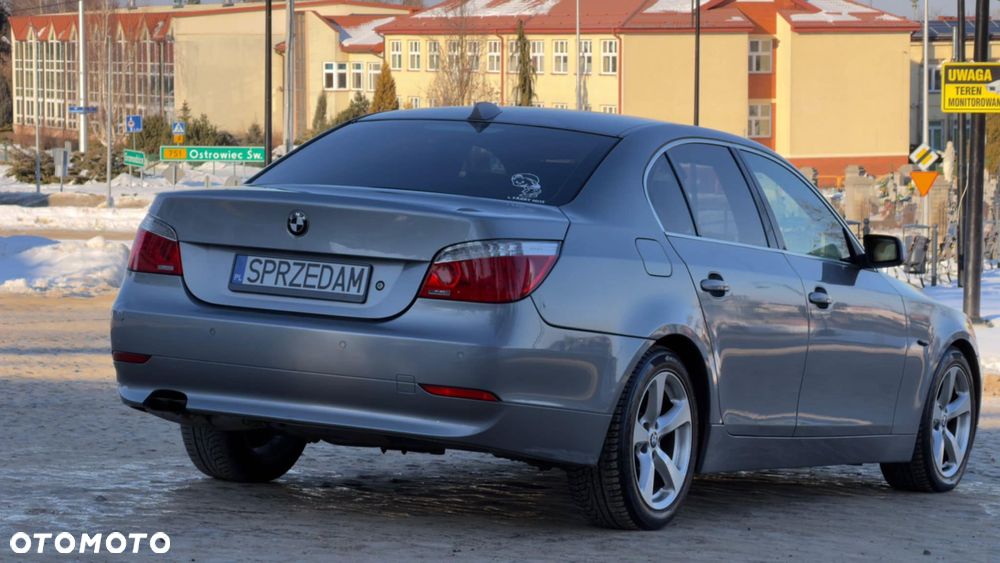 BMW Seria 5 520i - 15