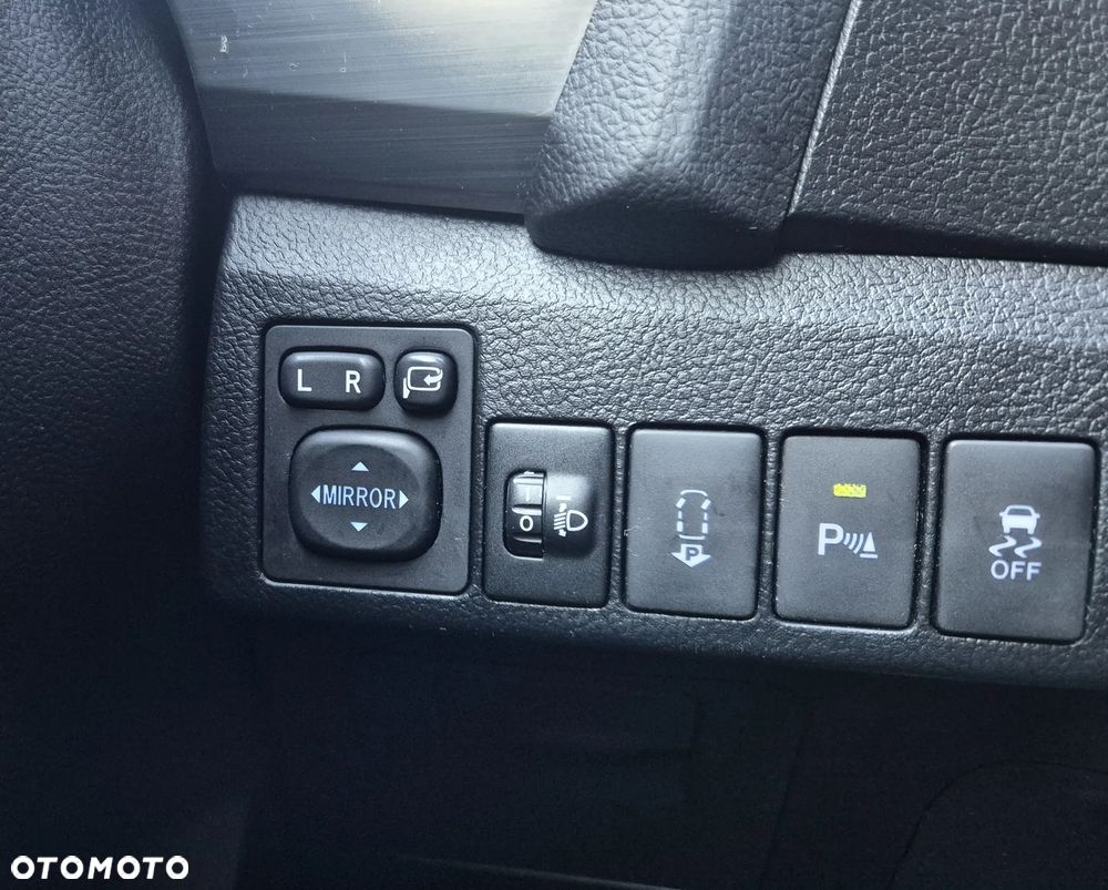 Toyota Auris 2.0 D-4D Premium Comfort - 22