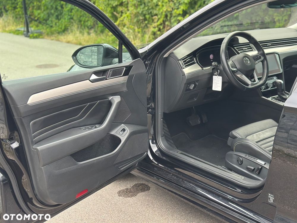 Volkswagen Passat 2.0 TSI 4Mot Highline DSG - 21