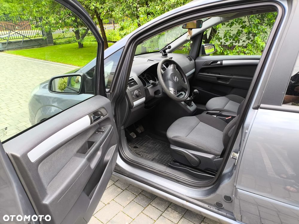 Opel Zafira 1.8 - 9
