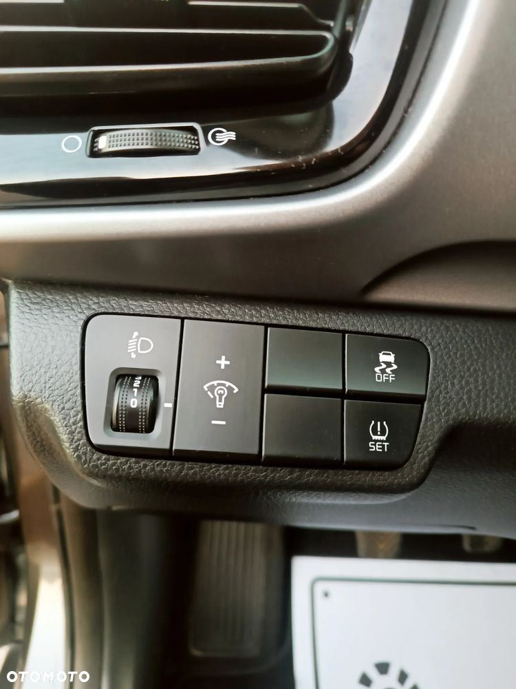 Kia Stonic - 31