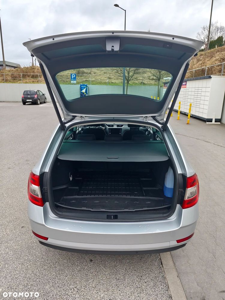 Skoda Octavia 2.0 TDI Drive - 6