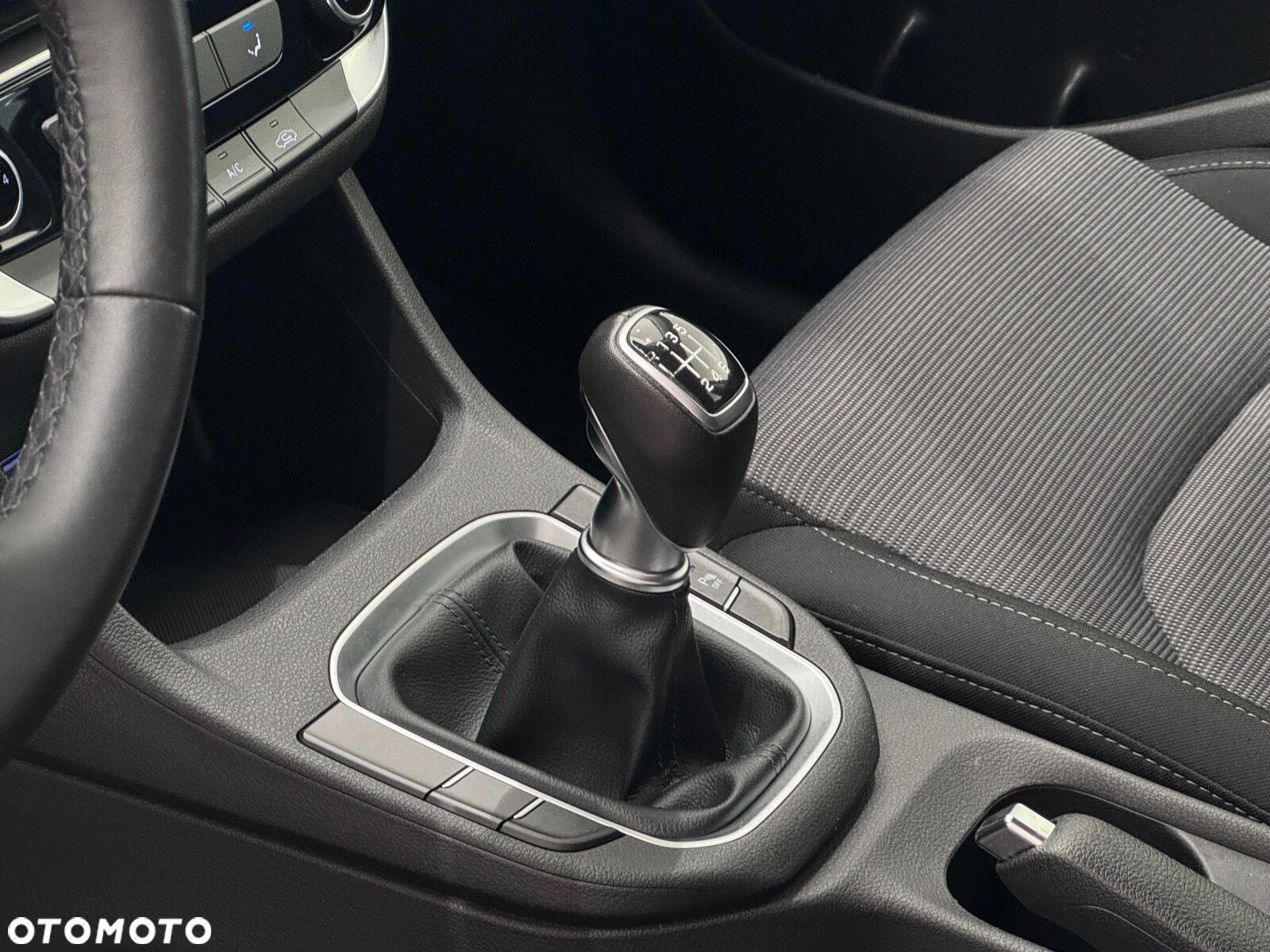 Hyundai i30 1.5 DPI Modern - 9
