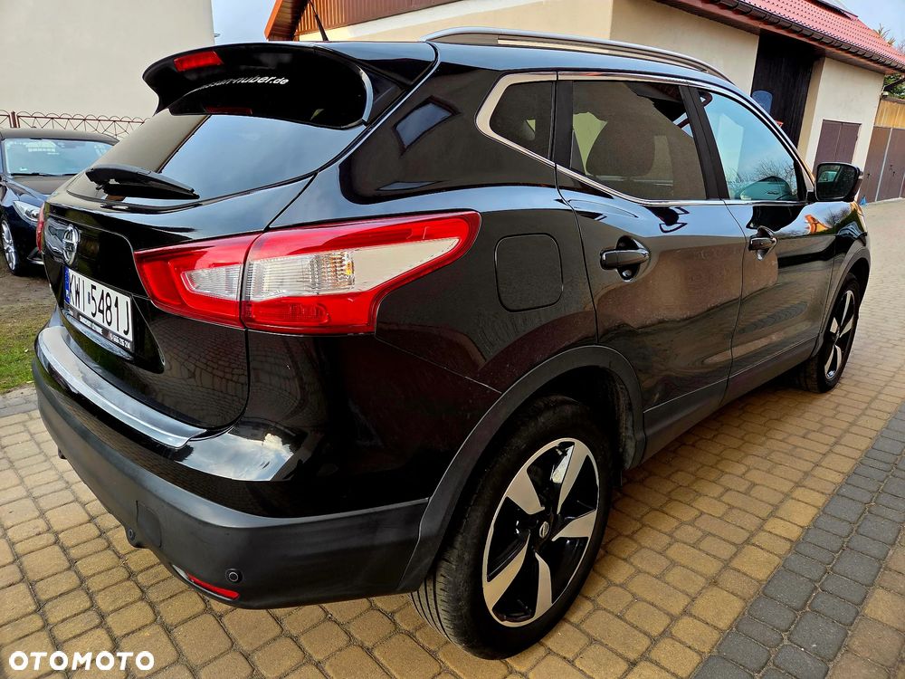 Nissan Qashqai 1.6 DIG-T 360 - 2
