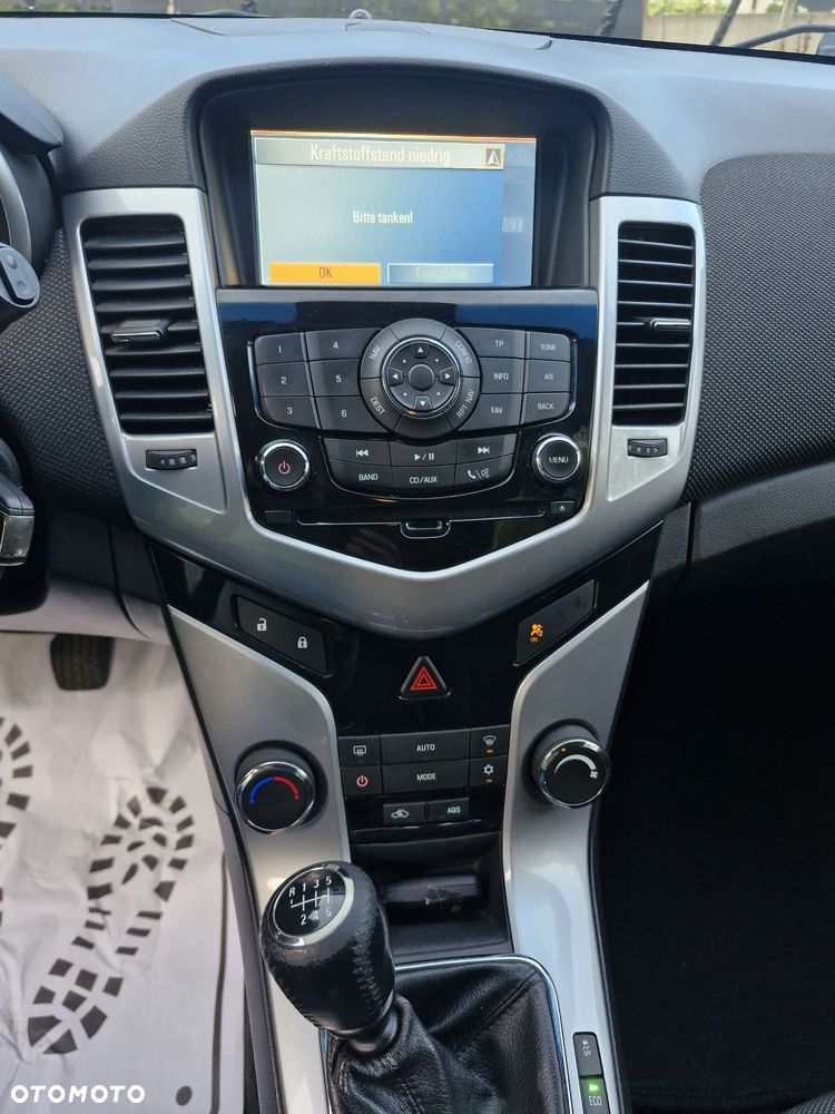 Chevrolet Cruze - 8