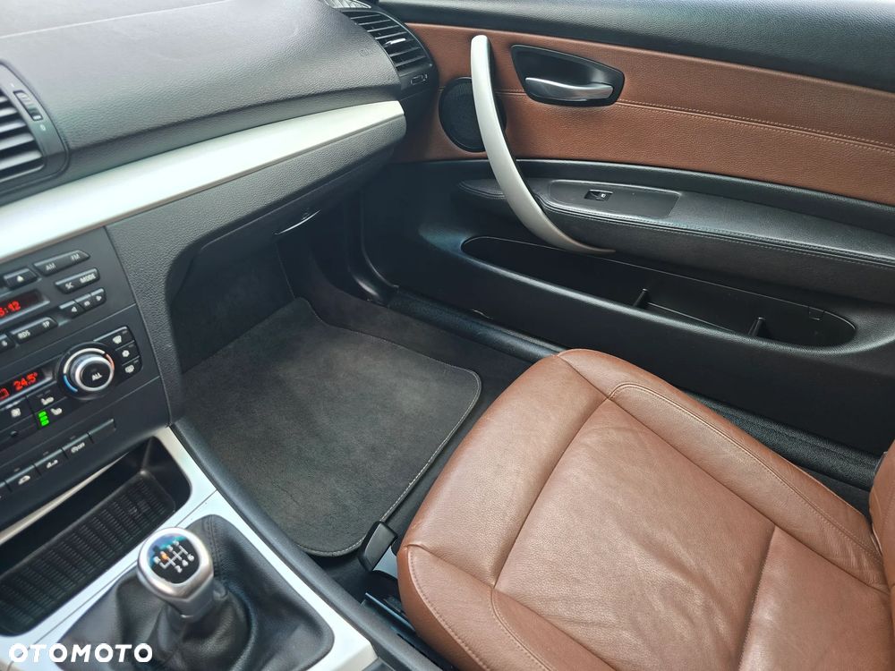 BMW Seria 1 118d Edition Exclusive - 19