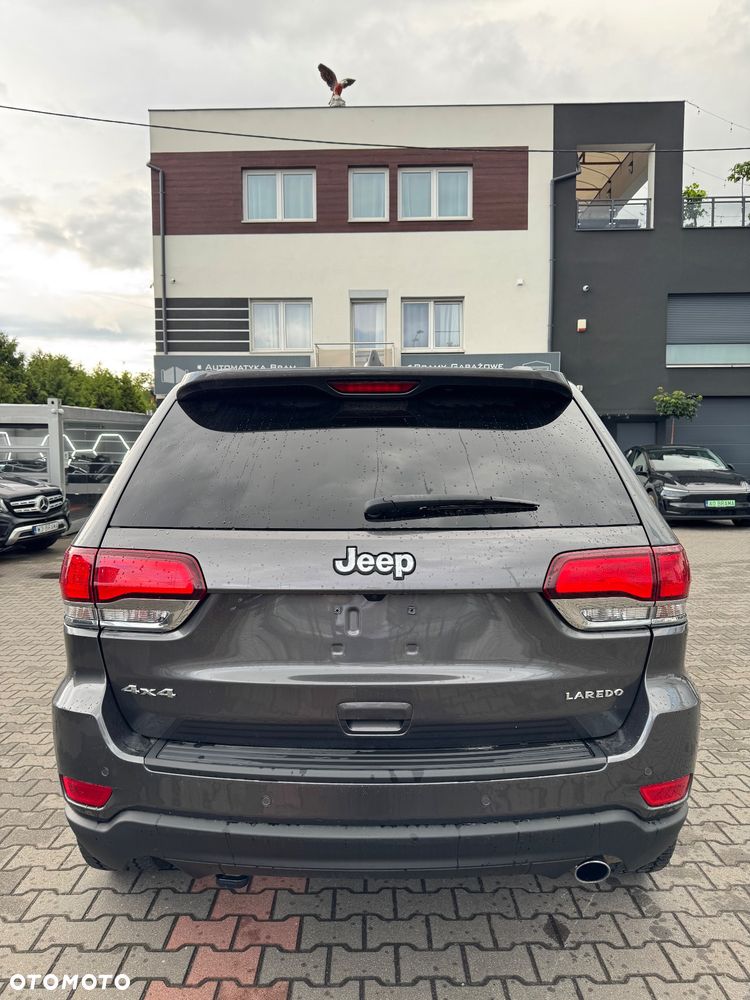 Jeep Grand Cherokee - 9