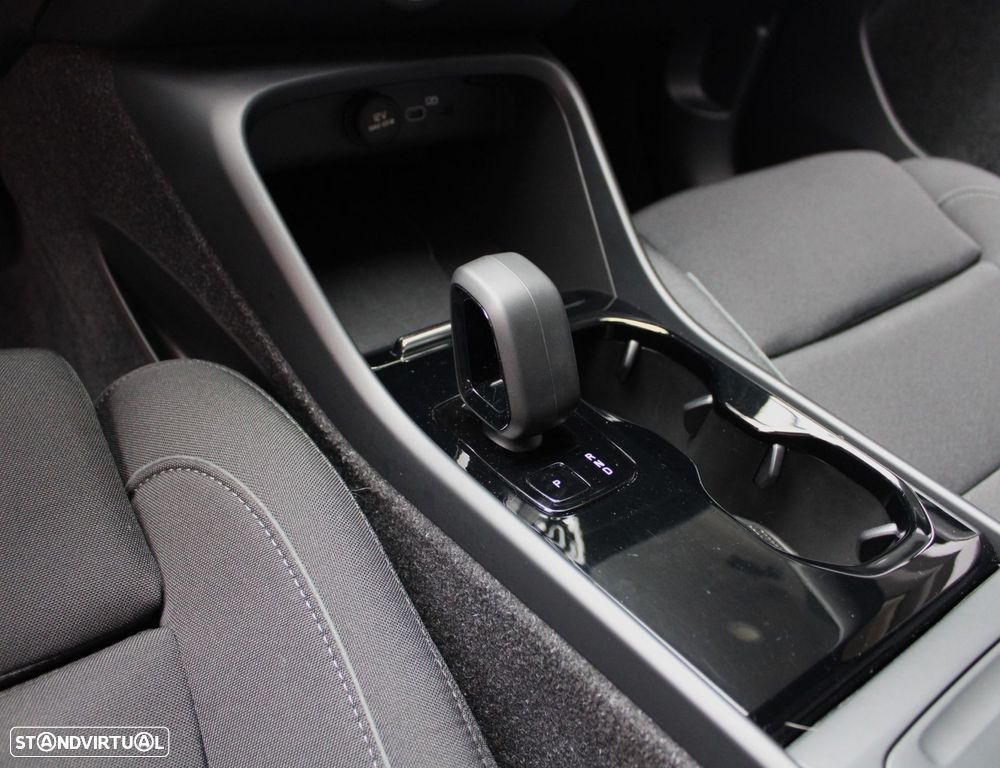 Volvo XC 40 Recharge Core - 33