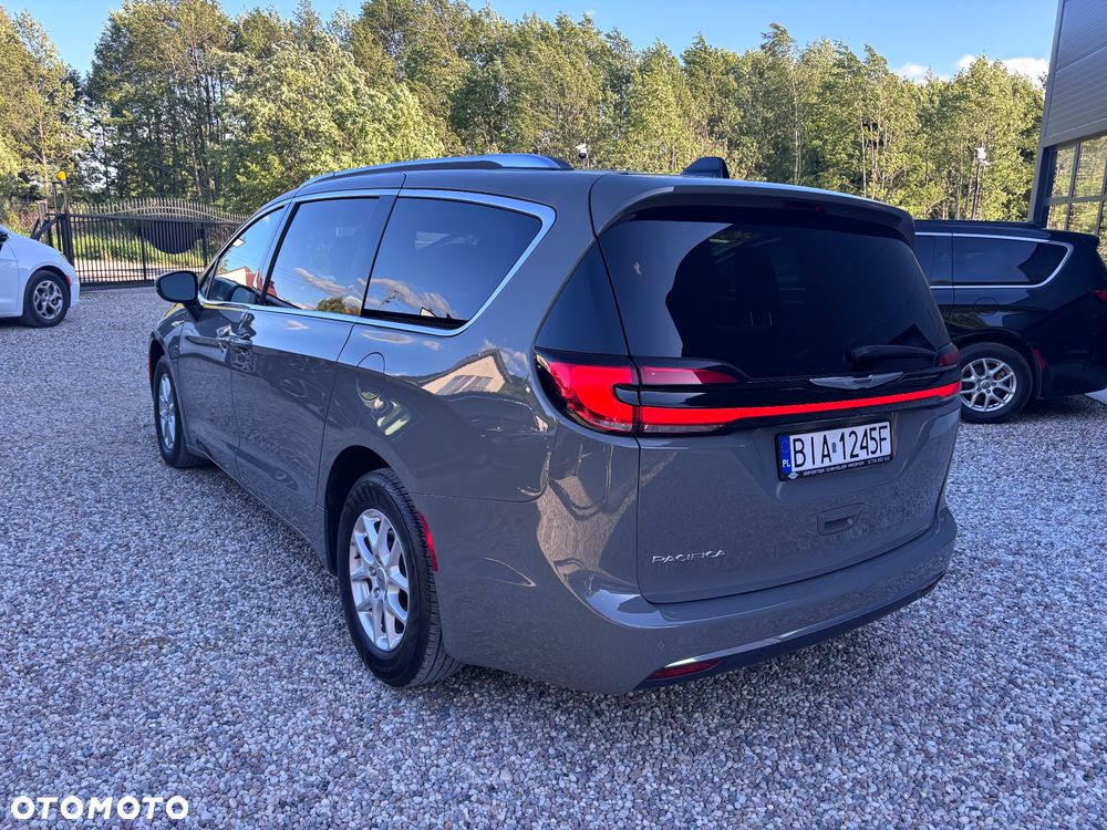 Chrysler Pacifica - 7