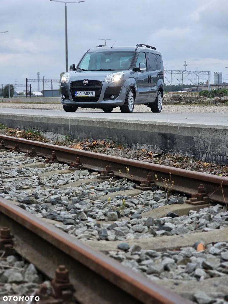 Fiat Doblo 1.6 16V Multijet Lounge - 25
