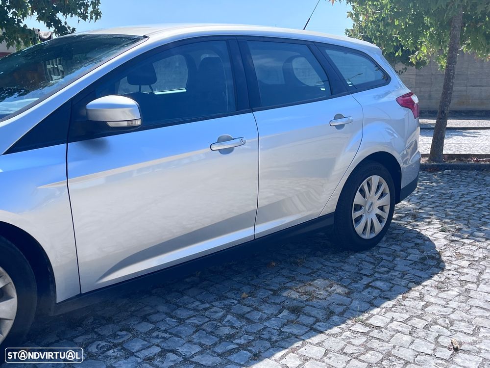 Ford Focus SW 1.6 TDCi Titanium - 3