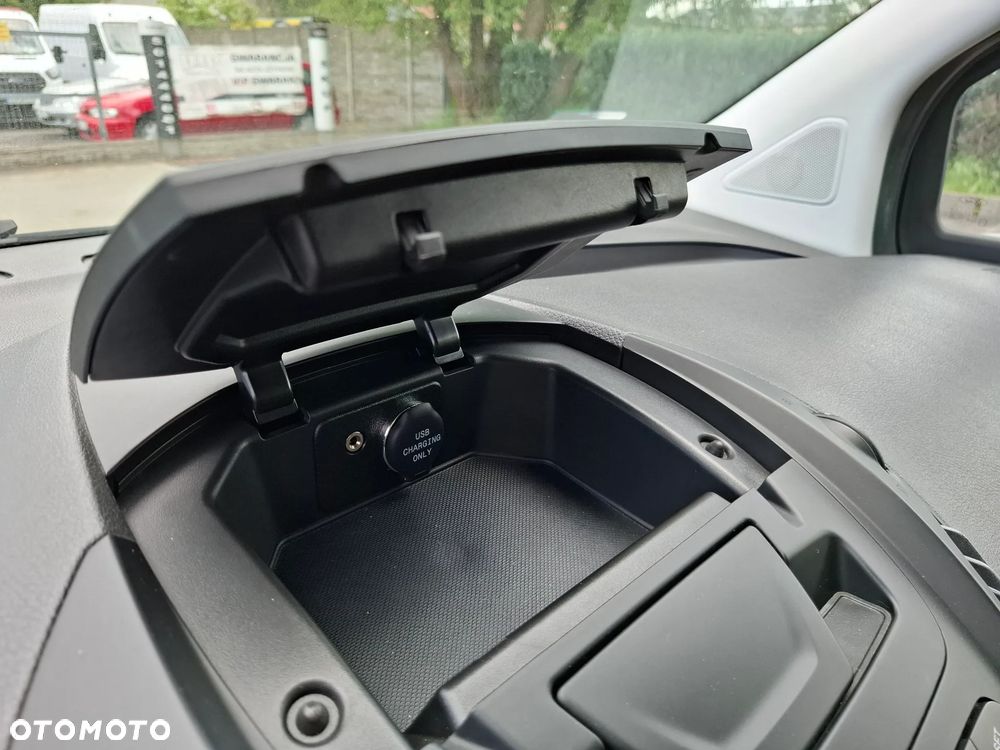 Ford Tourneo Courier 1.5 TDCi Trend - 20