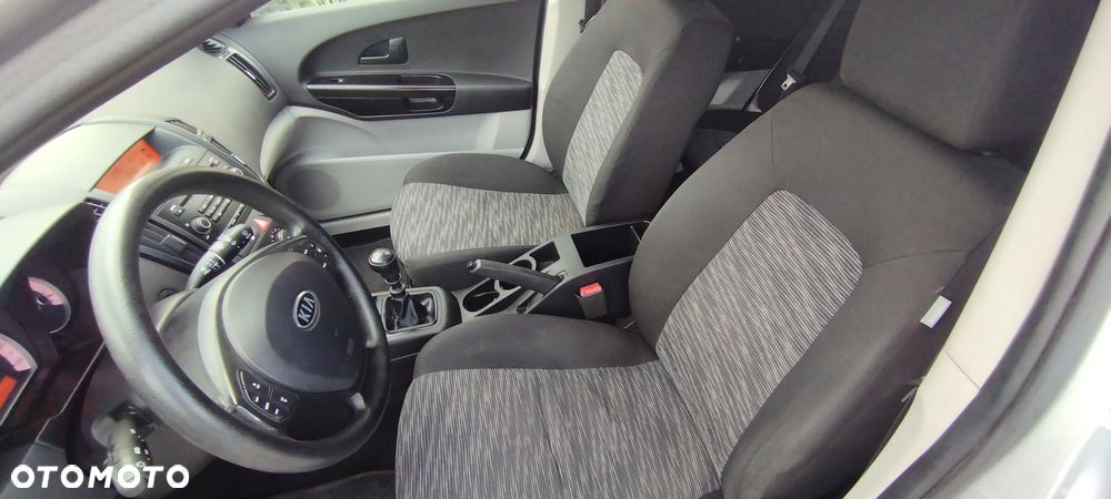 Kia Ceed 1.6 CRDi LX - 11
