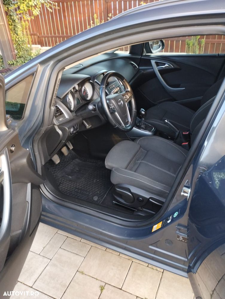 Opel Astra 1.7 CDTI DPF ecoFLEX TourerStart/Stop Edition - 10