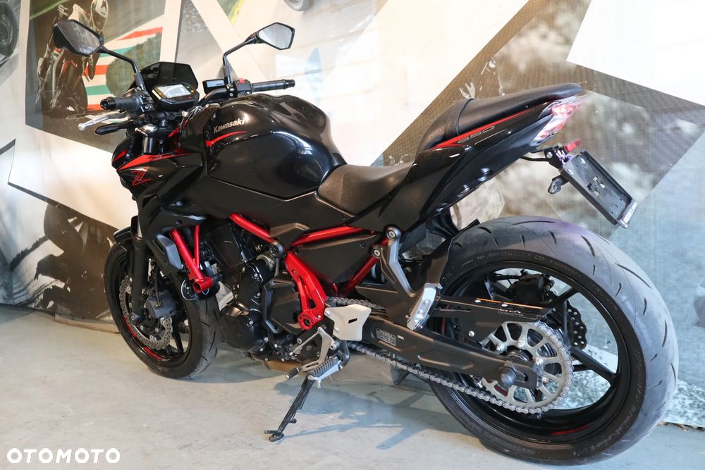 Kawasaki Z 650 - 10