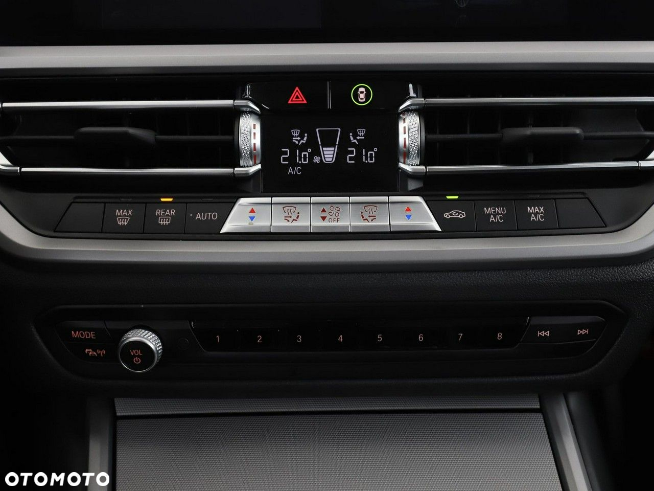BMW Seria 3 320e PHEV - 31
