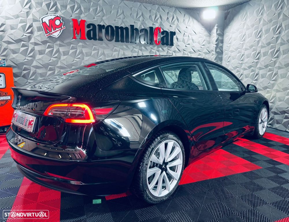 Tesla Model 3 - 7