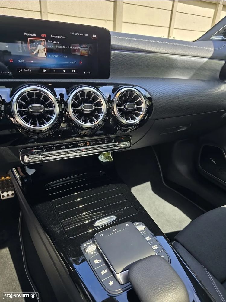 Mercedes-Benz CLA 250 e AMG Line - 12