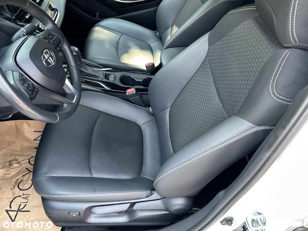 Toyota Corolla 1.8 Hybrid Executive - 15