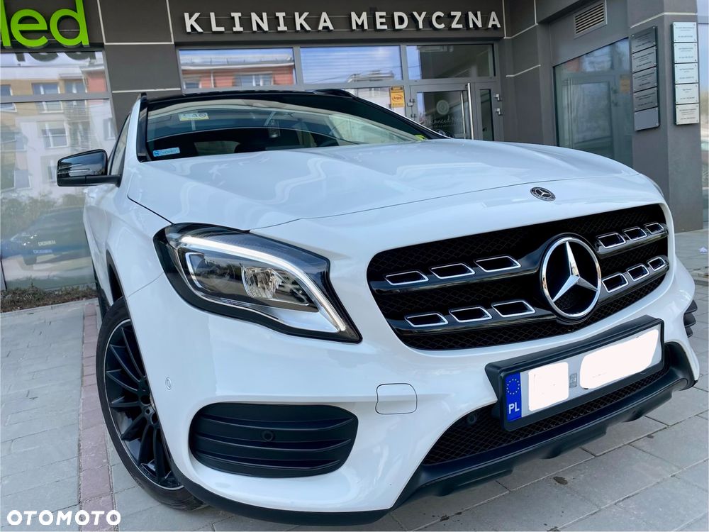 Mercedes-Benz GLA 200 7G-DCT AMG Line - 9