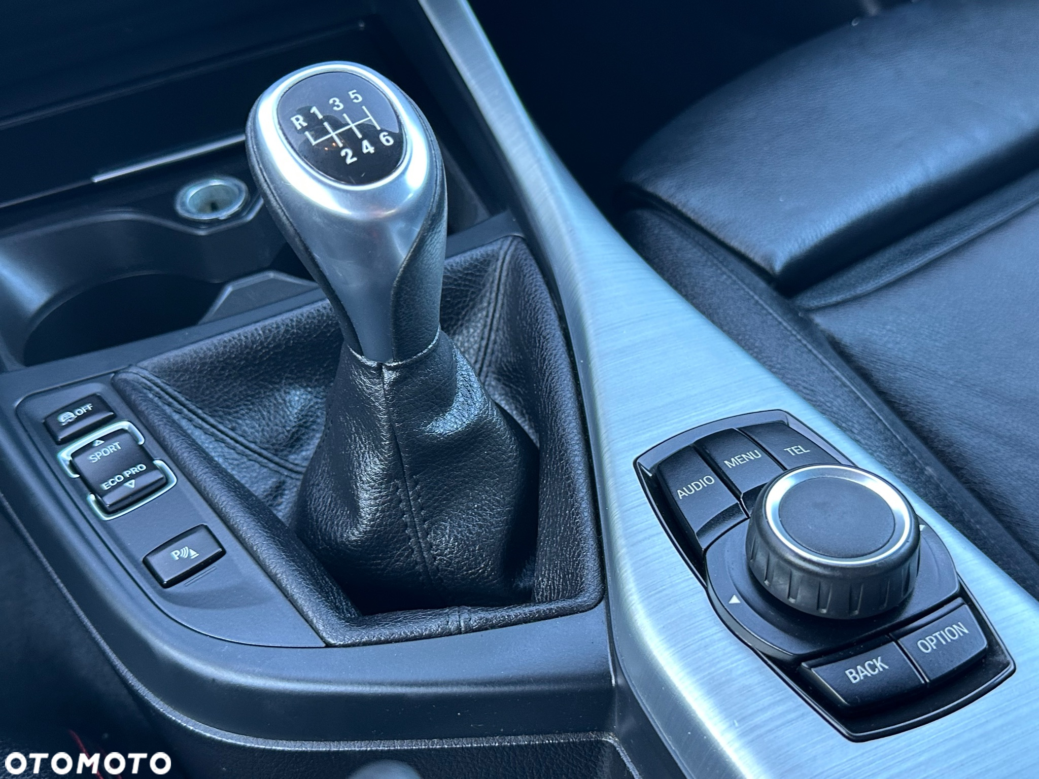 BMW Seria 1 118i Sport Line - 31