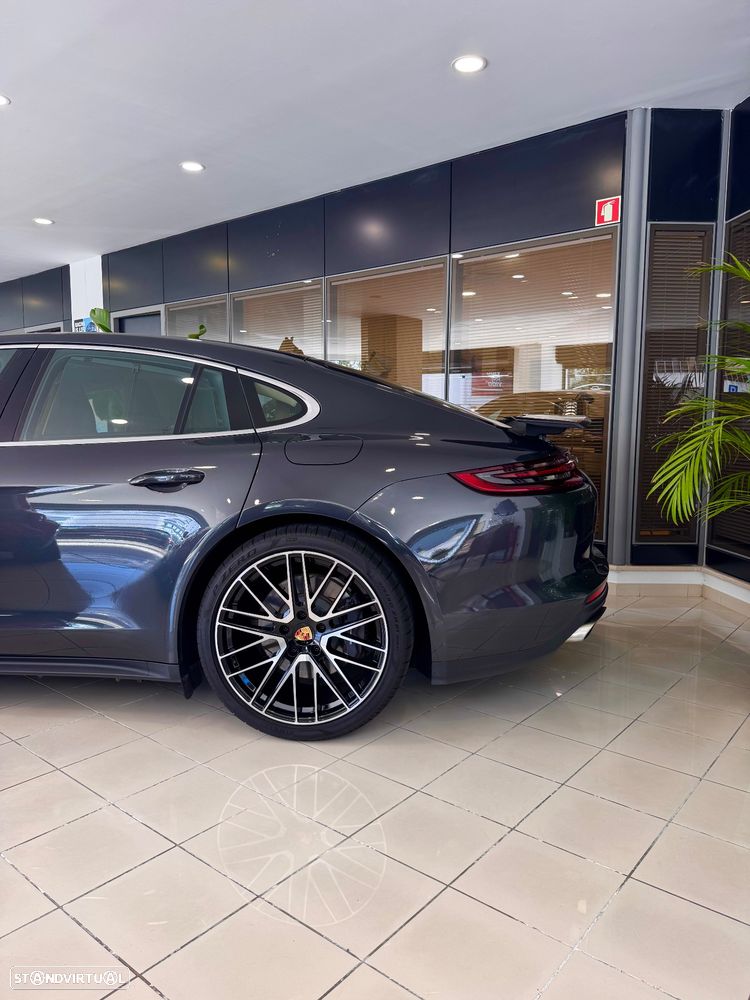 Porsche Panamera - 10