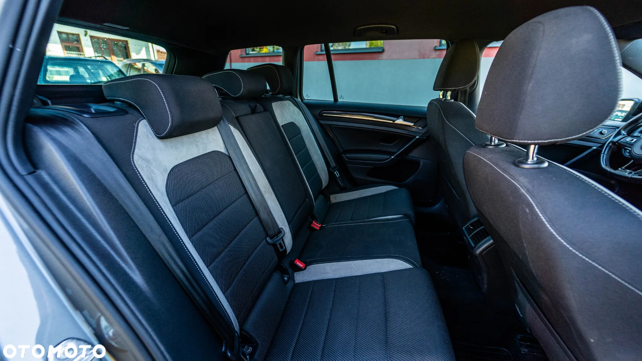 Volkswagen Golf VII 2.0 TSI BMT 4Mot R DSG - 11