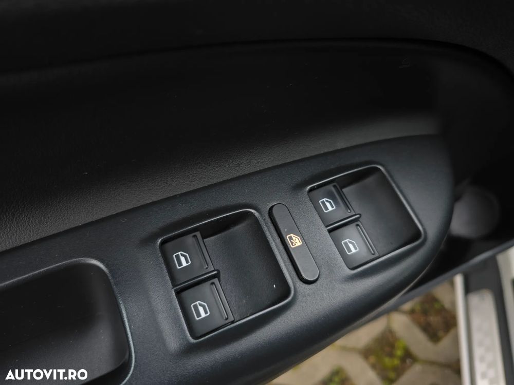 Skoda Octavia 2.0 TDI RS - 30