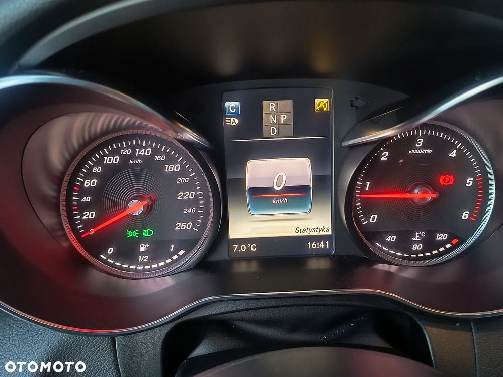 Mercedes-Benz GLC - 19